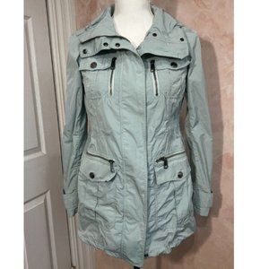 Burberry brit worn once  Safari rain Jacket creamy mint color size 2